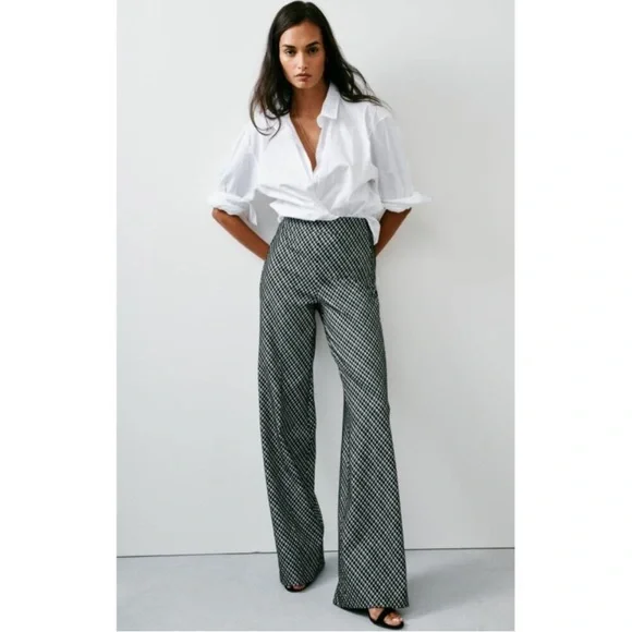 SPANXsmooth PONTE WIDE LEG PANTS IN JACQUARD - Picture 1 of 9